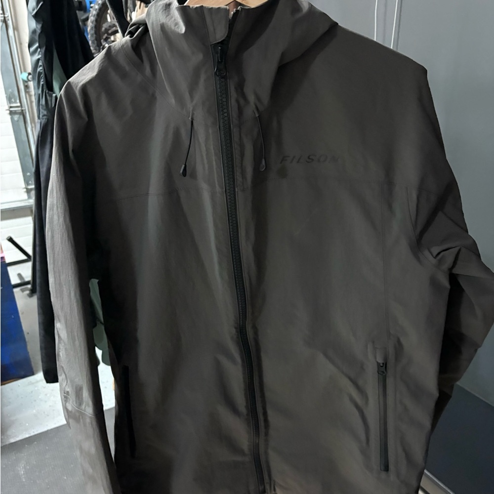 Filson waterproof jacket. Men’s small. Like new.